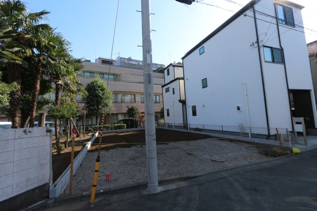 【FIT】東大和市南街２期の外観|雨の日の洗濯物も安心、暖房乾燥機付バスルーム