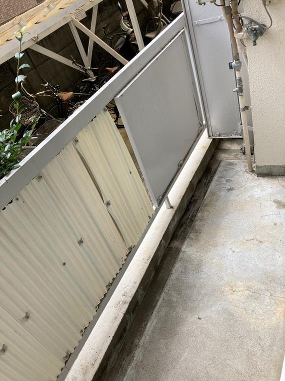 中野ローヤルコーポのバルコニー