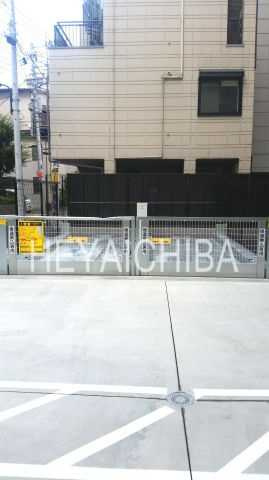 プレール・ドゥーク蔵前の駐車場