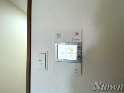【設備】 | プレサンスジェネ千種内山Ⅱ | モニター付きインターホンです