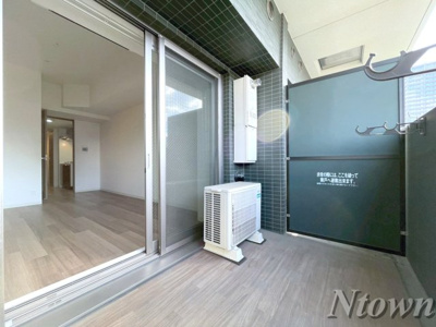 【バルコニー】 | プレサンスジェネ千種内山Ⅱ | 暖かな日差しのふりそそぐバルコニー