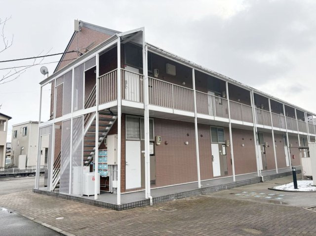 レオパレス椎ノ木台Ⅰの外観