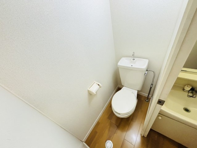 筑紫野市針摺東２丁目のアパートのトイレ|別号数タイプ