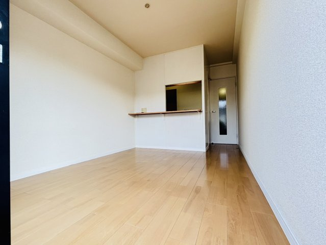 筑紫野市針摺東２丁目のアパートの居間・リビング|別号数タイプ