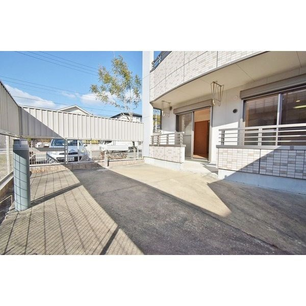 ラフォーレ東山のバルコニー