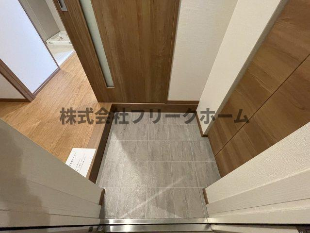 小金井市中町２丁目の賃貸マンションの玄関