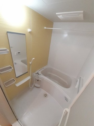 アンジュフランＣの浴室