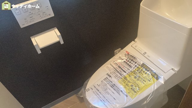 草加市瀬崎5丁目　中古一戸建てのトイレ