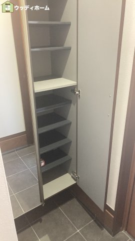 草加市瀬崎5丁目　中古一戸建ての玄関