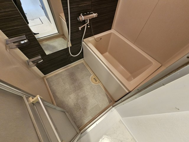 サンプレタ貴崎の浴室