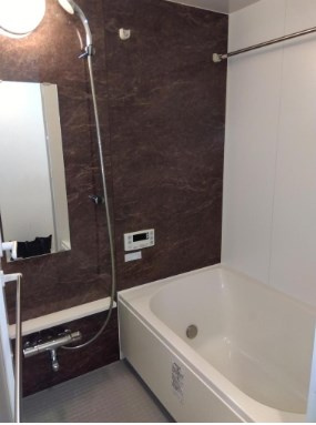 メゾンパルティールの浴室|ゆったり過ごせるお風呂です