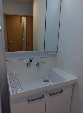 メゾンパルティールの洗面所|使いやすい洗面所です