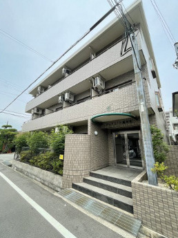 クレアコート産所町の外観