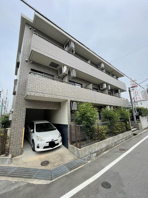クレアコート産所町の外観