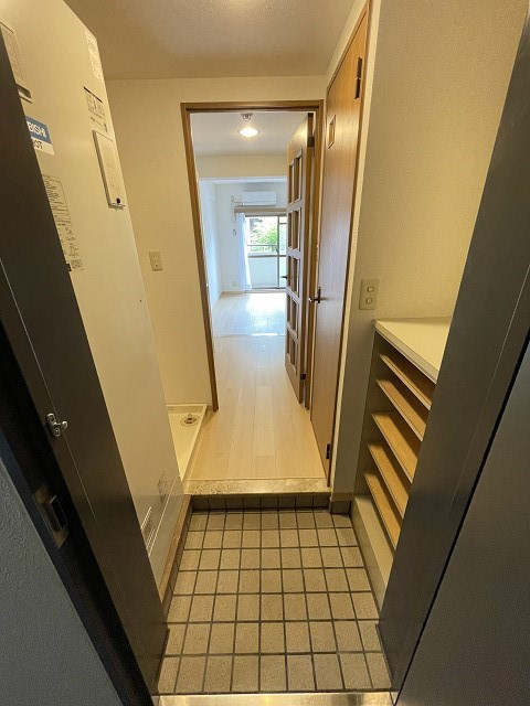 クレアコート産所町の玄関