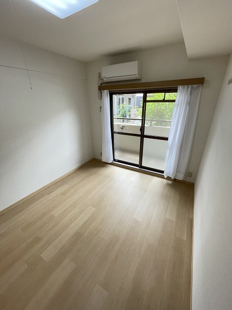 クレアコート産所町の居間・リビング