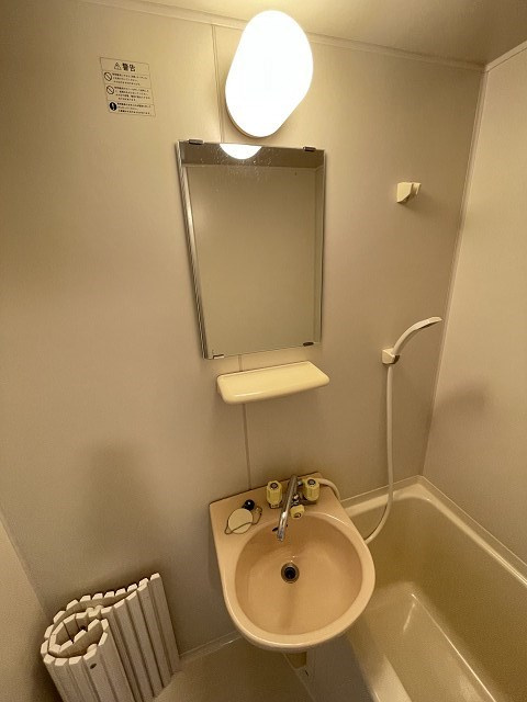 クレアコート産所町の洗面所