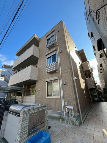 西宮市甲子園口３丁目のアパートの外観