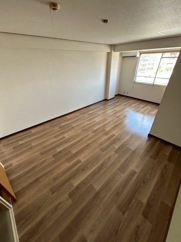パレス上原の居間・リビング
