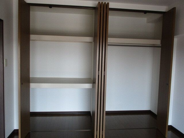 リジェール箱崎の収納