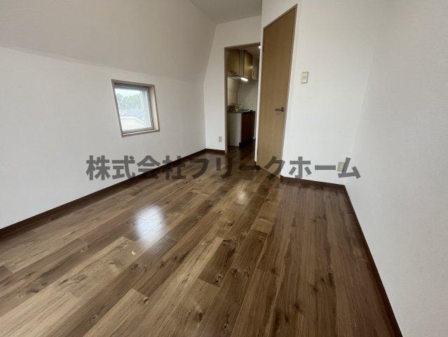 小金井市緑町５丁目の賃貸マンションの居間・リビング