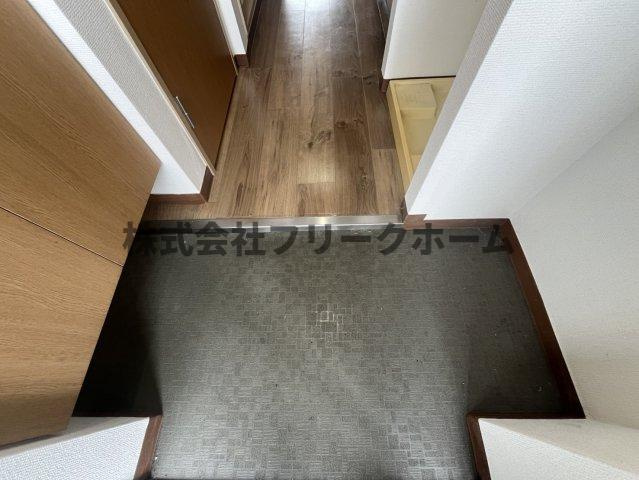 小金井市緑町５丁目の賃貸マンションの玄関