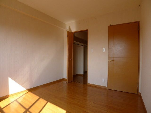 コアマンションネクステージ平成さくら通りの洋室