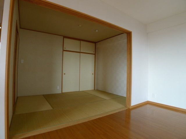 コアマンションネクステージ平成さくら通りの和室