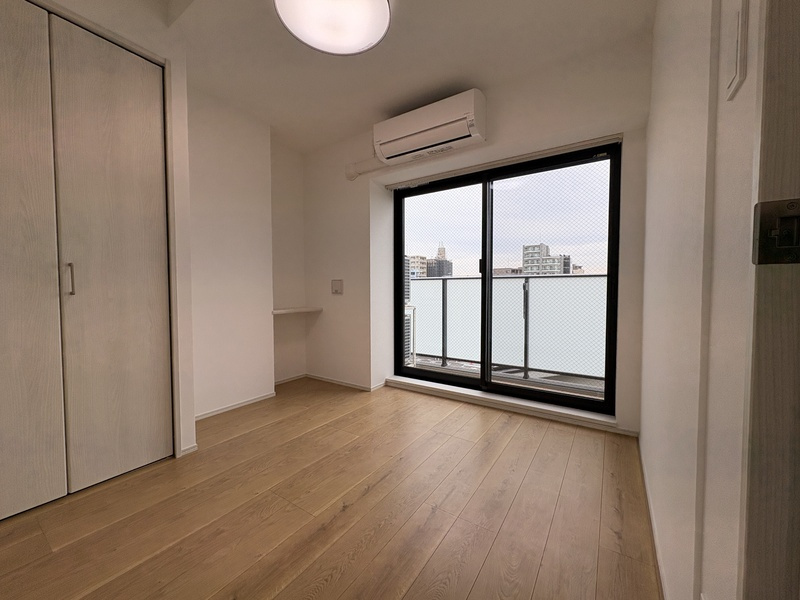 Alivis篠崎の洋室