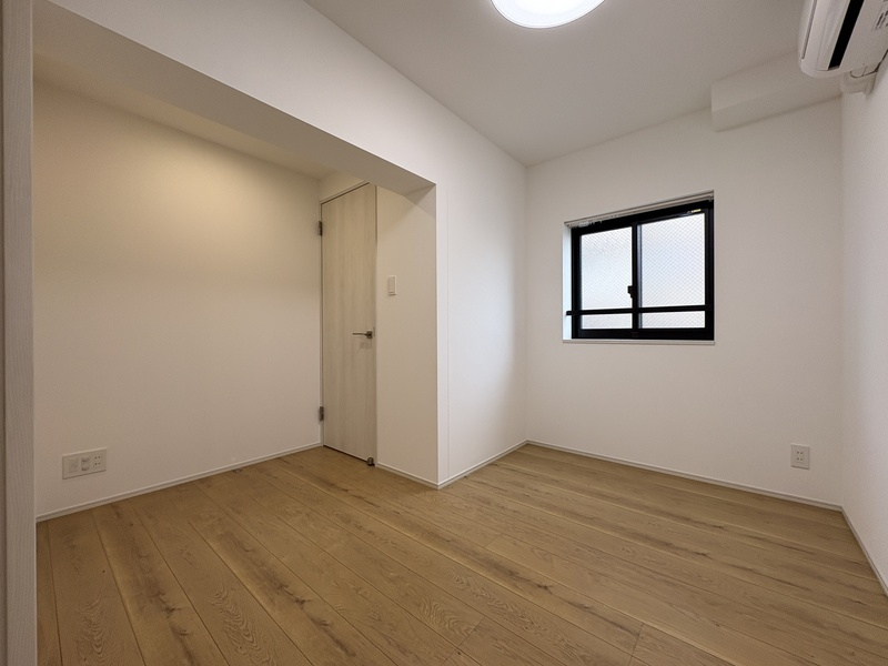 Alivis篠崎の洋室