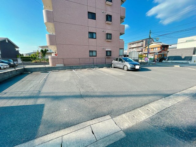 再生住宅　清須市西市場1丁目5-14の駐車場|敷地外駐車場あり6000円/月（徒歩約2分、95ｍ、番号6番継承可能）