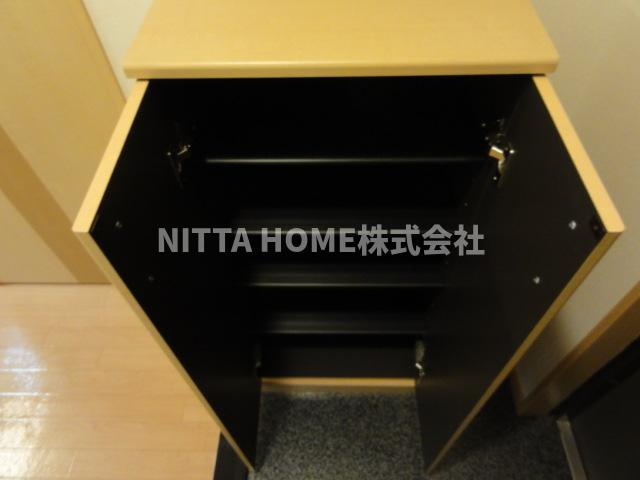 アジュール（ＡＺＵＲＥ）の収納|シューズボックス付きで整理整頓できます☆