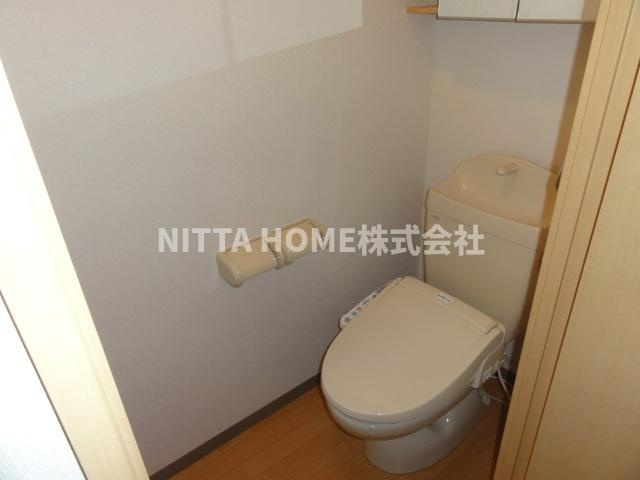 アジュール（ＡＺＵＲＥ）のトイレ|ウォシュレット付きで快適です◎