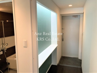 【設備】 | アネスト北堀江 | 廊下にはオシャレな飾り棚があります♪