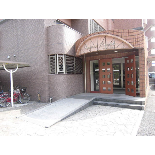 サピエンツァ太宰府のエントランス|別号数タイプ