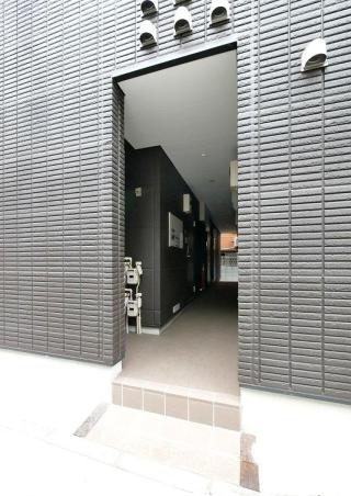 ハーモニーテラス向島Ⅱのエントランス