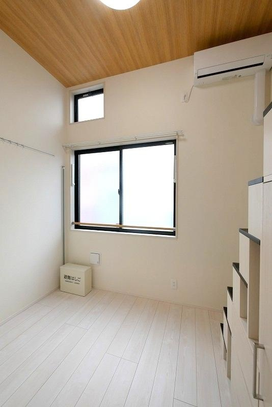 ハーモニーテラス向島Ⅱの居間・リビング