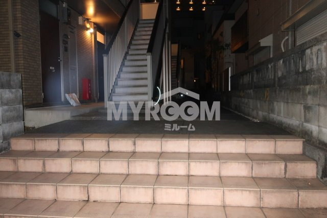 グレイシス東池袋のエントランス