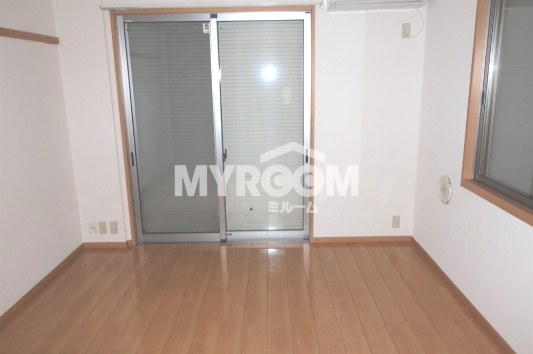 グレイシス東池袋の居間・リビング