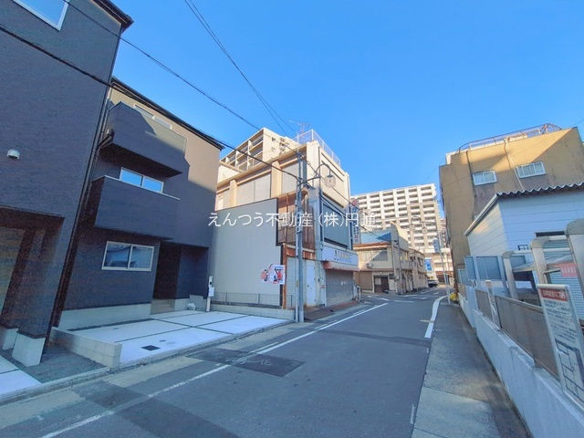 尾頭橋1期の前面道路含む現地写真