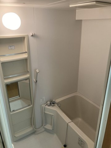 ピュアドーム箱崎ステーションの浴室