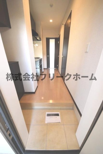 小金井市梶野町４丁目の賃貸マンションの玄関