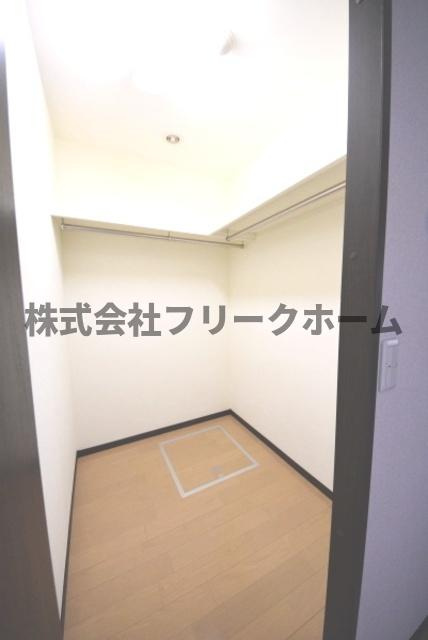 小金井市梶野町４丁目の賃貸マンションの収納