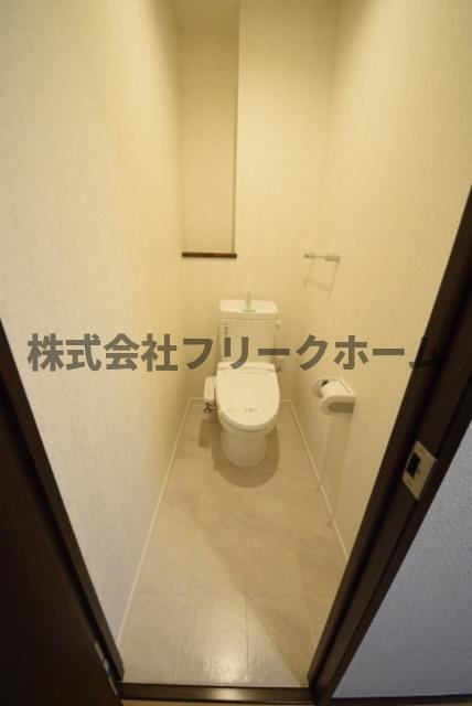 小金井市梶野町４丁目の賃貸マンションのトイレ