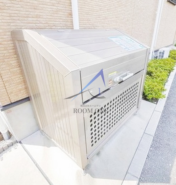 プランドールのその他共用部分|敷地内ごみ置き場です。