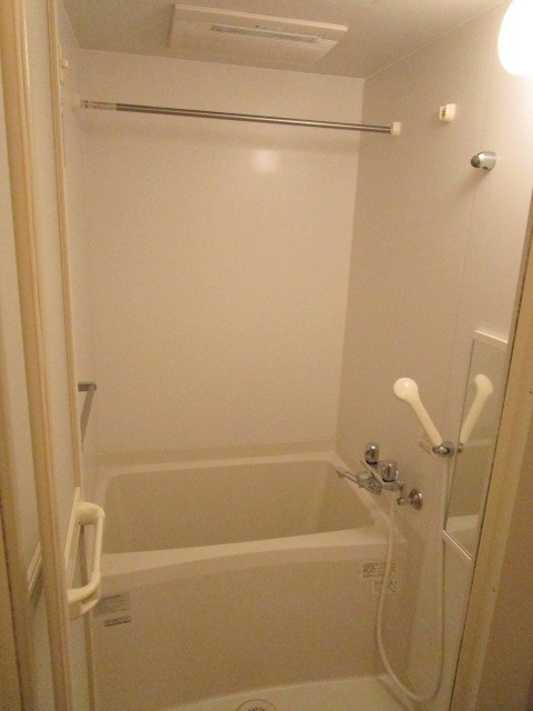 メゾン南林間Ⅱの浴室|浴室乾燥機能