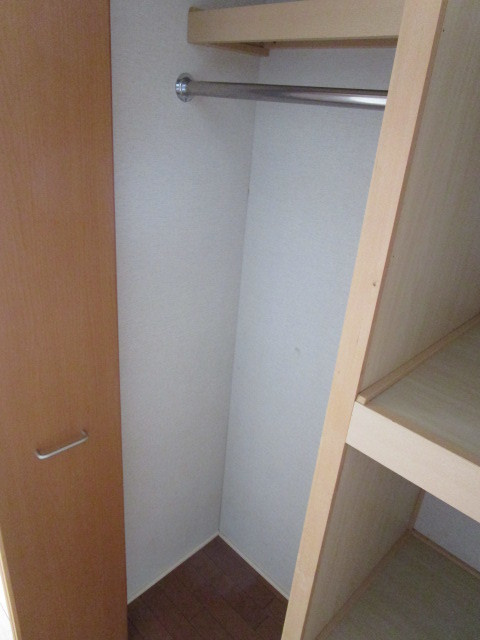 メゾン南林間Ⅱの収納