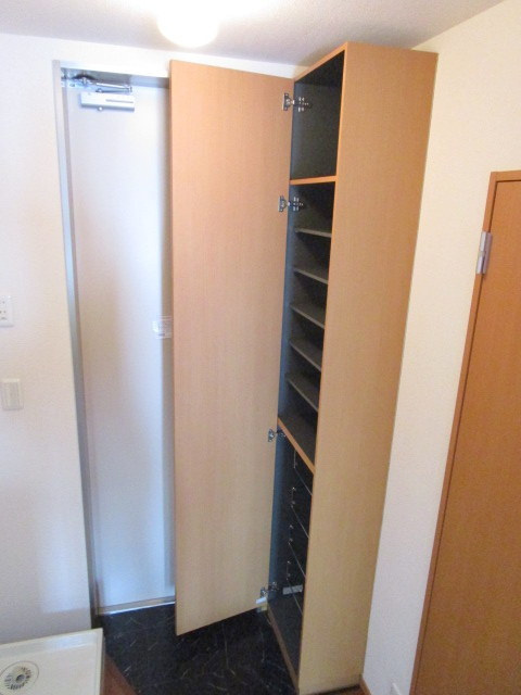 メゾン南林間Ⅱの玄関