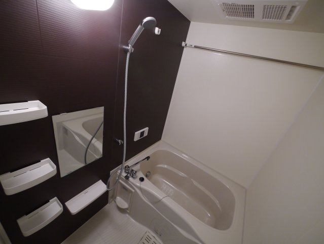 カトレア箱崎の浴室