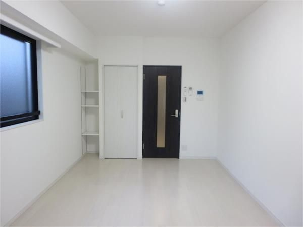 グラウンデュークス菊川 の居間・リビング